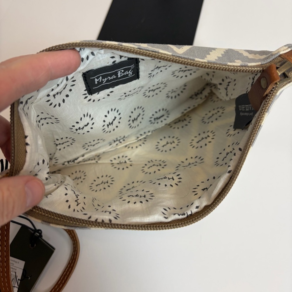 Myra Bag Boho Canvas & Leather Wristlet Clutch Geometric Print NWT - Picture 3 of 8